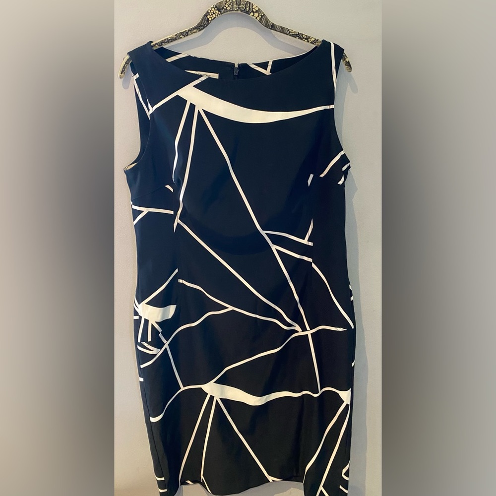 Evan-piccone dress black and white lines size 14